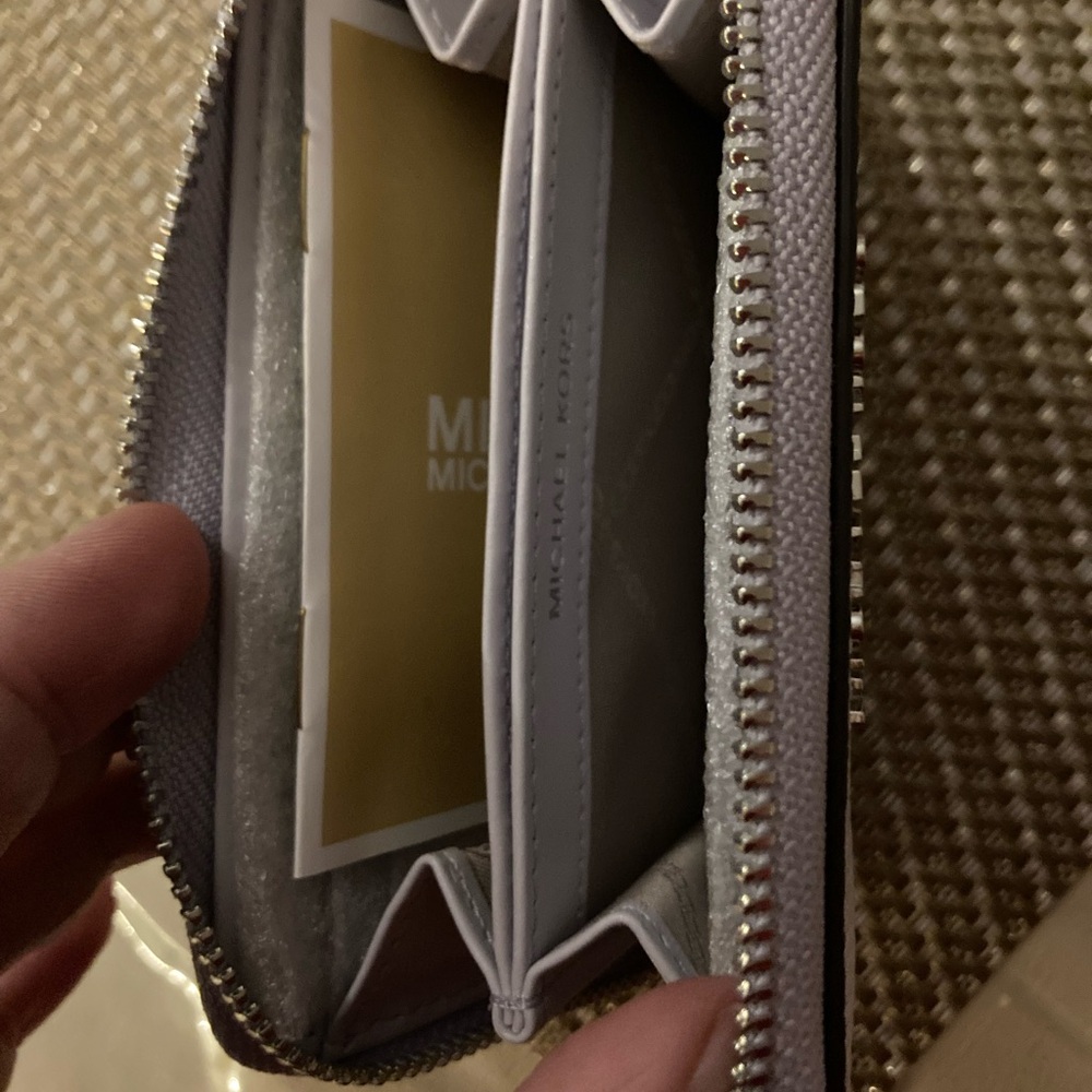 Michael Kors Lavender Mist Pebbled Leather Zip-Around Wallet New with Tag - Picture 2 of 6